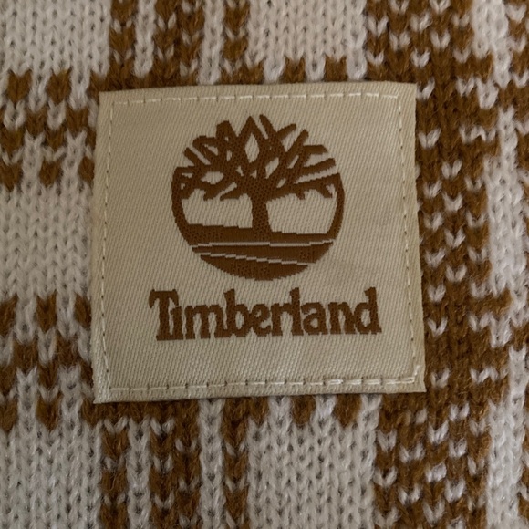 Timberland NWT Wheat and Cream Buffalo Plaid Scarf. 65” x 10” - Picture 2 of 4